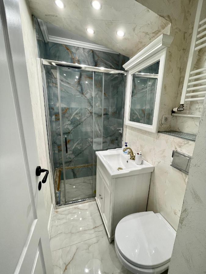 White Residence Craiova Extérieur photo